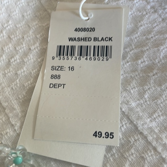 Black Shorts Paper Bag - Picture 5 of 5